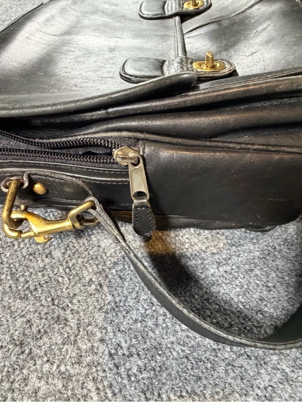 Coach Men’s Black Leather Messenger Bag Briefcase -  A8S-0532 - Picture 13 of 13